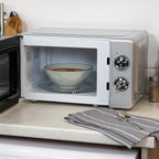 17 Litre 700W Solo Manual Microwave