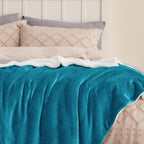 Bedsure Sherpa Fleece Throw Blanket Fluffy Microfiber Solid