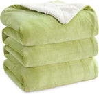 Bedsure Sherpa Fleece Throw Blanket Fluffy Microfiber Solid