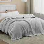Bedsure Sherpa Fleece Throw Blanket Fluffy Microfiber Solid