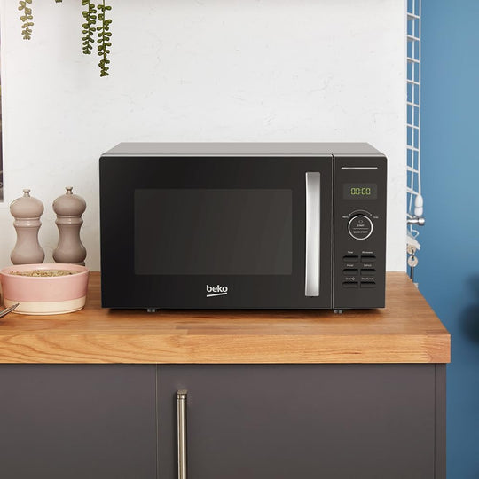 Solo Microwave Large 25L Capacity 900W Power Auto