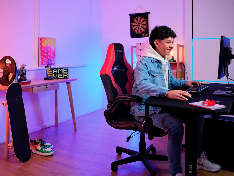 Gaming Chair with Padded Arm Rest