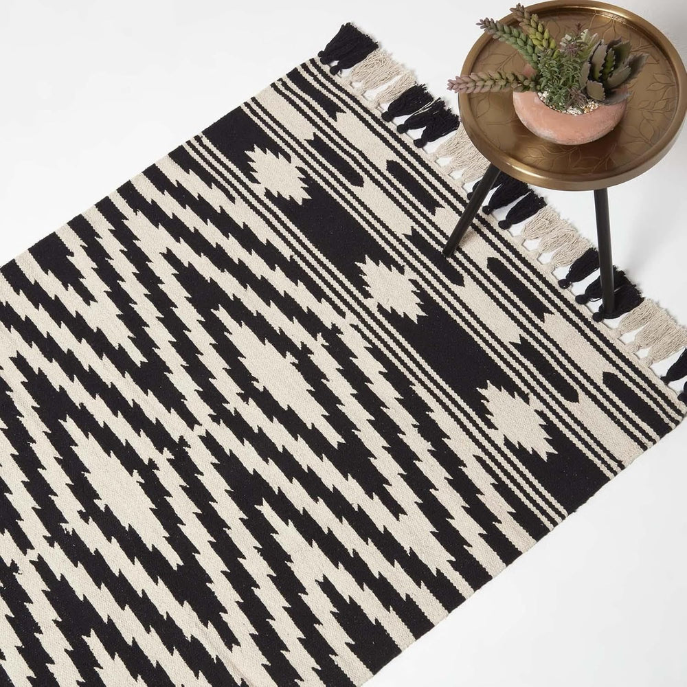Handwoven Kilim Rug 100