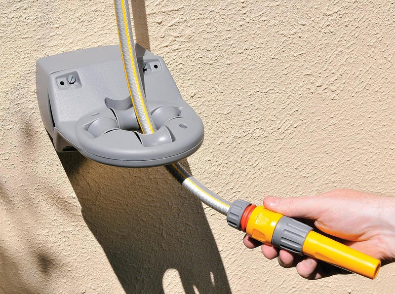 Hozelock Wall-Mounted Fast Reel 40 M with Universal