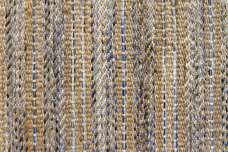 Kilim Lori Rug with Modern Design 100