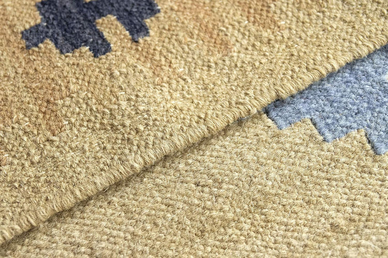 Kilim Lori Rug with Modern Design 100