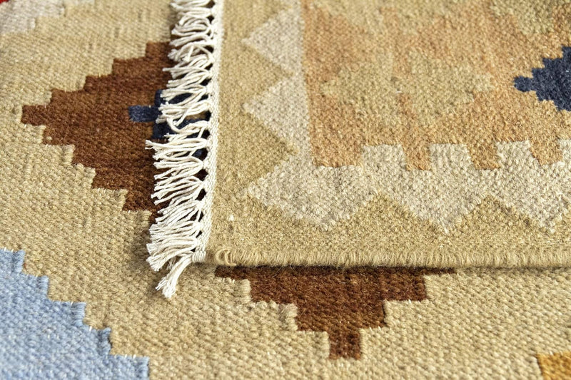 Kilim Lori Rug with Modern Design 100