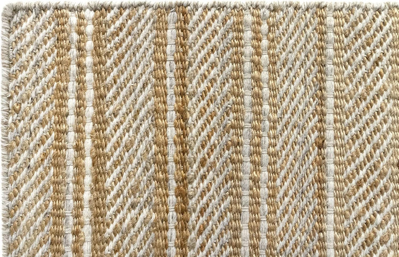 Kilim Lori Rug with Modern Design 100
