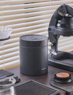 Kilo Auto Vacuum Coffee Canister 1.8L for 21.2oz