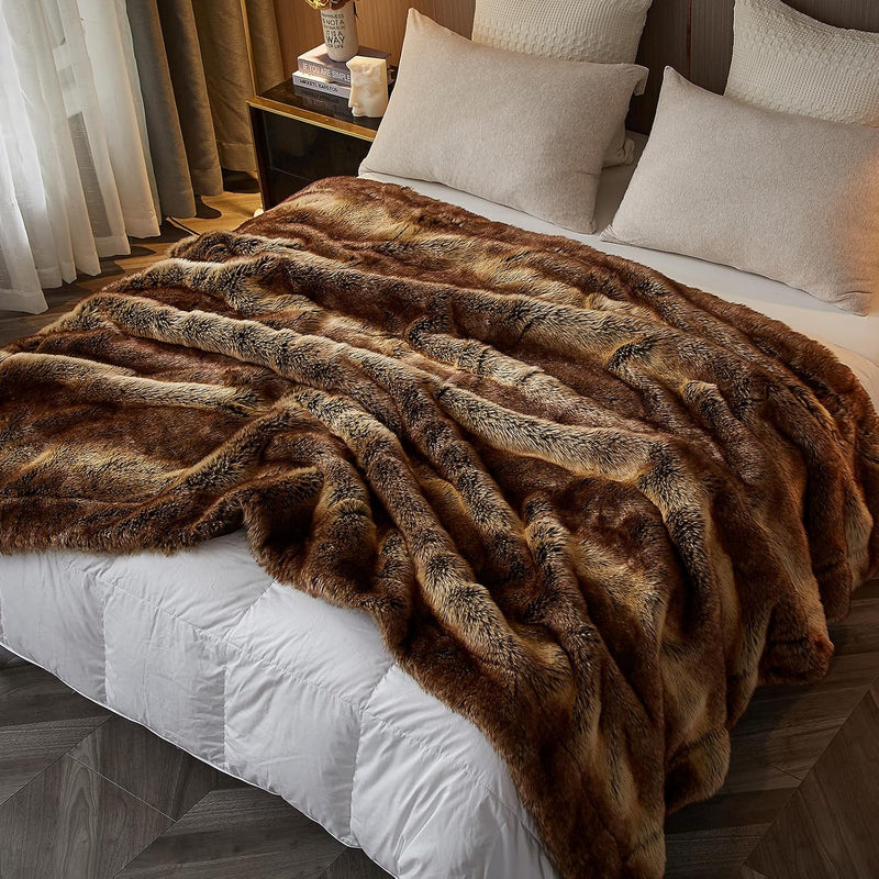 Luxury Cosy Faux Fur Throw Blanket for Bed