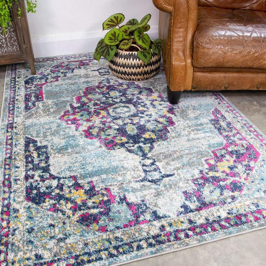 Luxury Large Traditional Distressed Rug Antique Boho Medallion