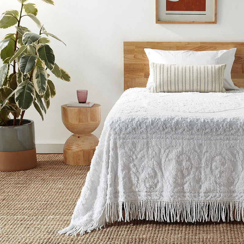 Medallion Chenille Bedspread Queen