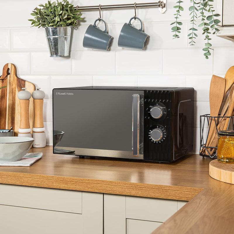 17 Litre 700W Solo Manual Microwave with 5
