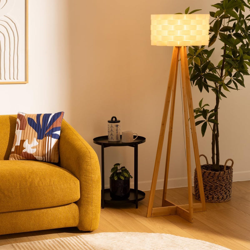 Simple Design Floor Lamp Bamboo Stand and Fibreglass