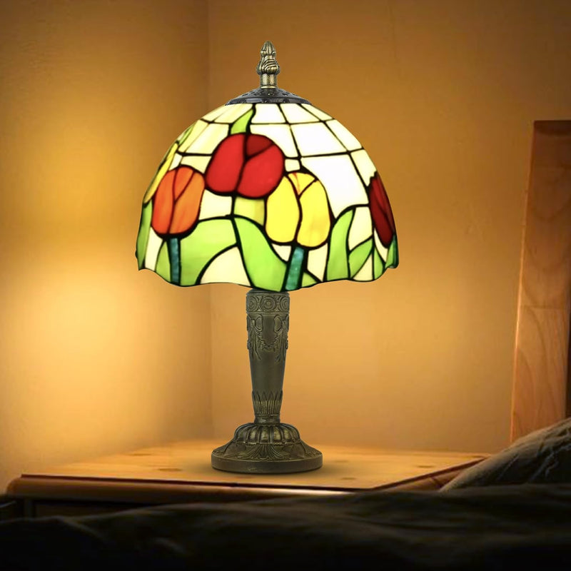 Small Tiffany Style Table Lamp 3 Colour Temperatures
