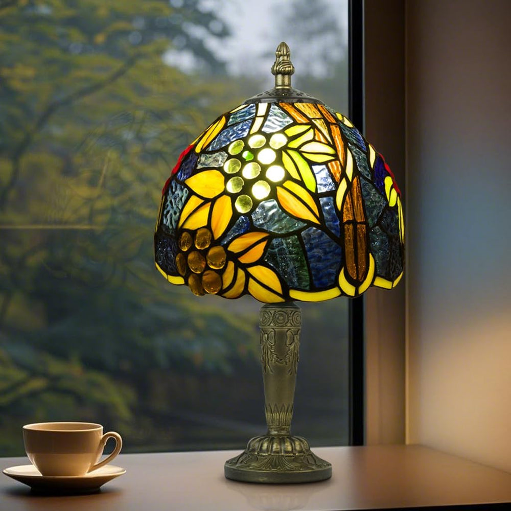 Small Tiffany Style Table Lamp 3 Colour Temperatures