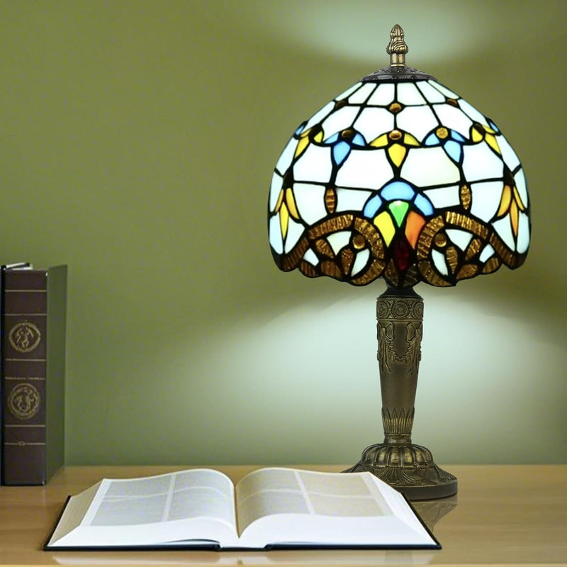 Small Tiffany Style Table Lamp 3 Colour Temperatures